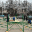 Праздник к нам приходит: В Великих Луках начался монтаж главной городской ёлки - Luki.Ru